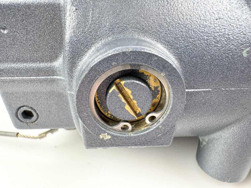 Yamaha 75 90 HP 4 Stroke Outboard Power Trim Tilt Unit 6D8-43800-00-4D