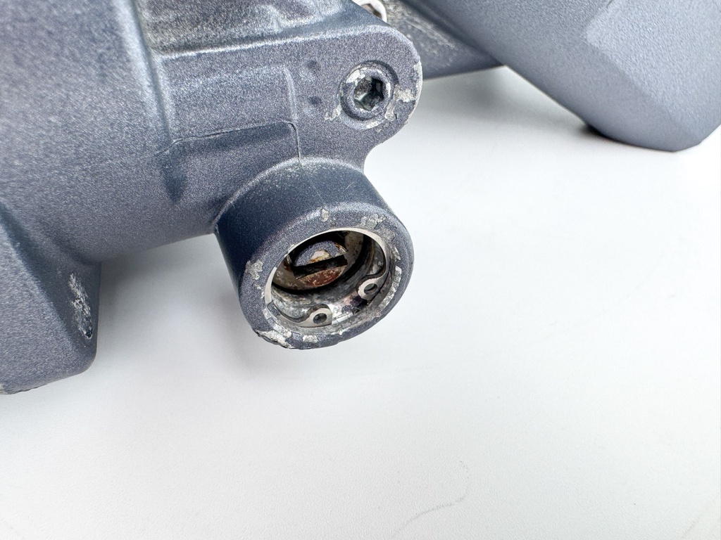 Yamaha 150HP Outboard Engine Power Trim & Tilt Unit Assembly 63P-43800-23-00