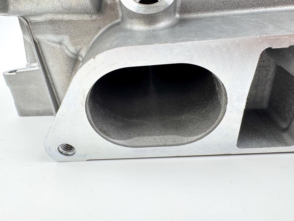 2013 Yamaha 250 HP 4 Stroke Outboard Starboard Cylinder Head 6CB-W009A-00-00 OEM