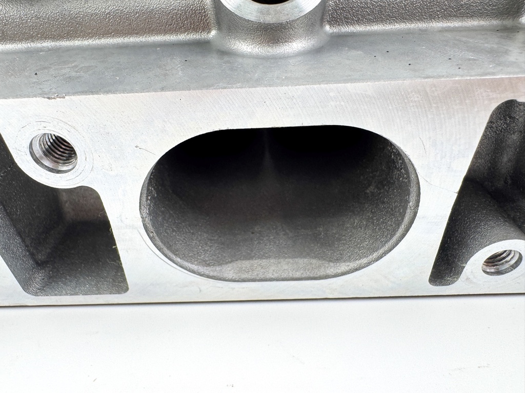 2013 Yamaha 250 HP 4 Stroke Outboard Starboard Cylinder Head 6CB-W009A-00-00 OEM