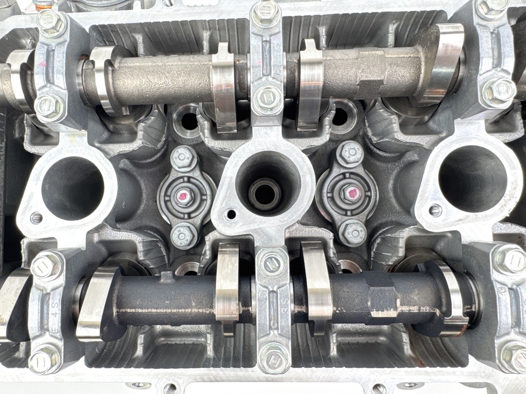 2013 Yamaha 250 HP 4 Stroke Outboard Starboard Cylinder Head 6CB-W009A-00-00 OEM