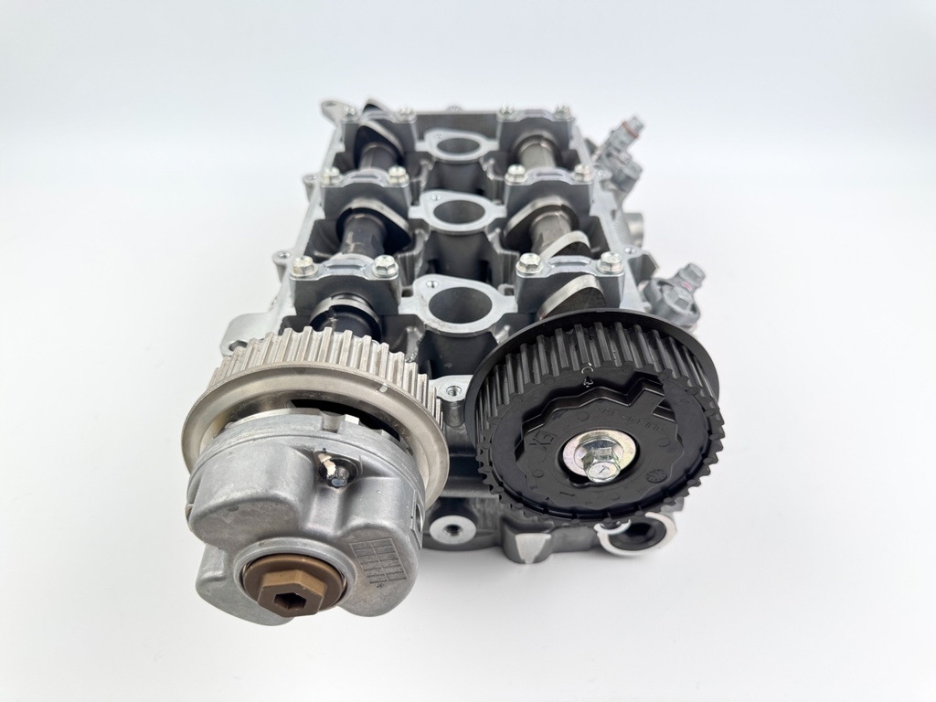 2013 Yamaha 250 HP 4 Stroke Outboard Starboard Cylinder Head 6CB-W009A-00-00 OEM