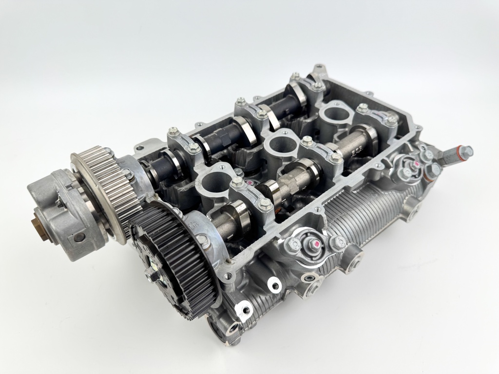 2013 Yamaha 250 HP 4 Stroke Outboard Starboard Cylinder Head 6CB-W009A-00-00 OEM