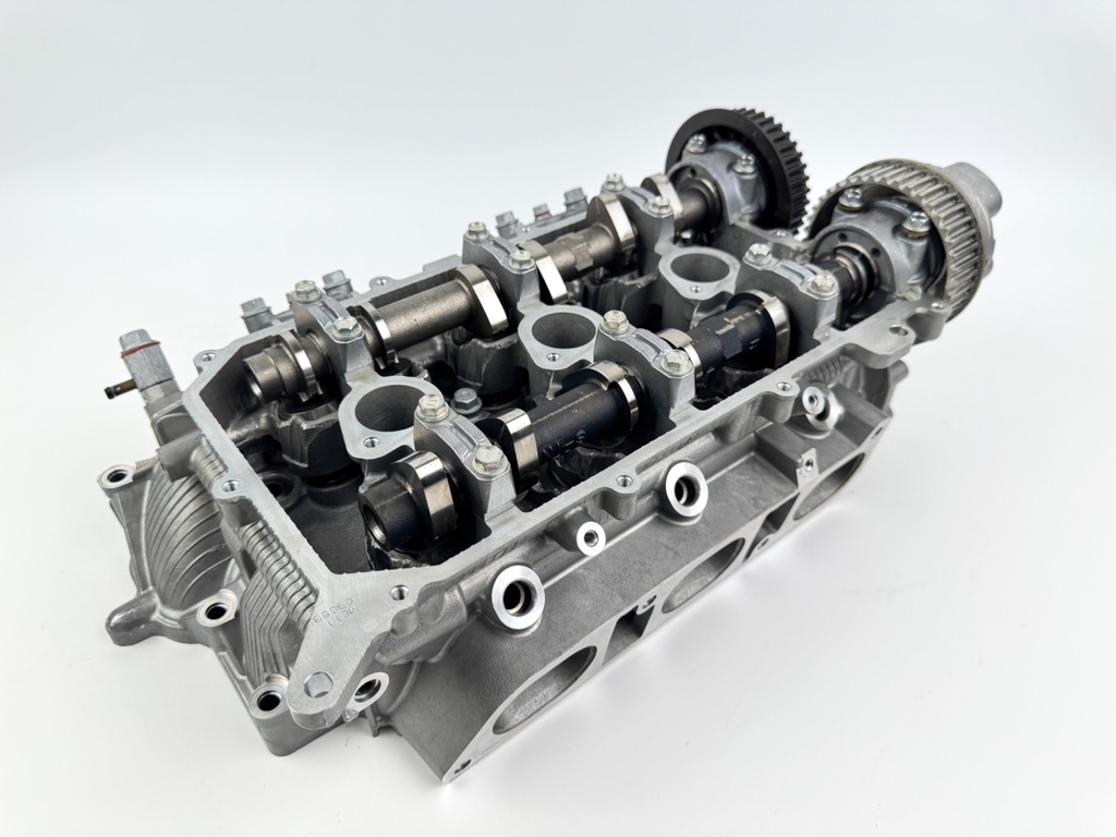 2013 Yamaha 250 HP 4 Stroke Outboard Starboard Cylinder Head 6CB-W009A-00-00 OEM