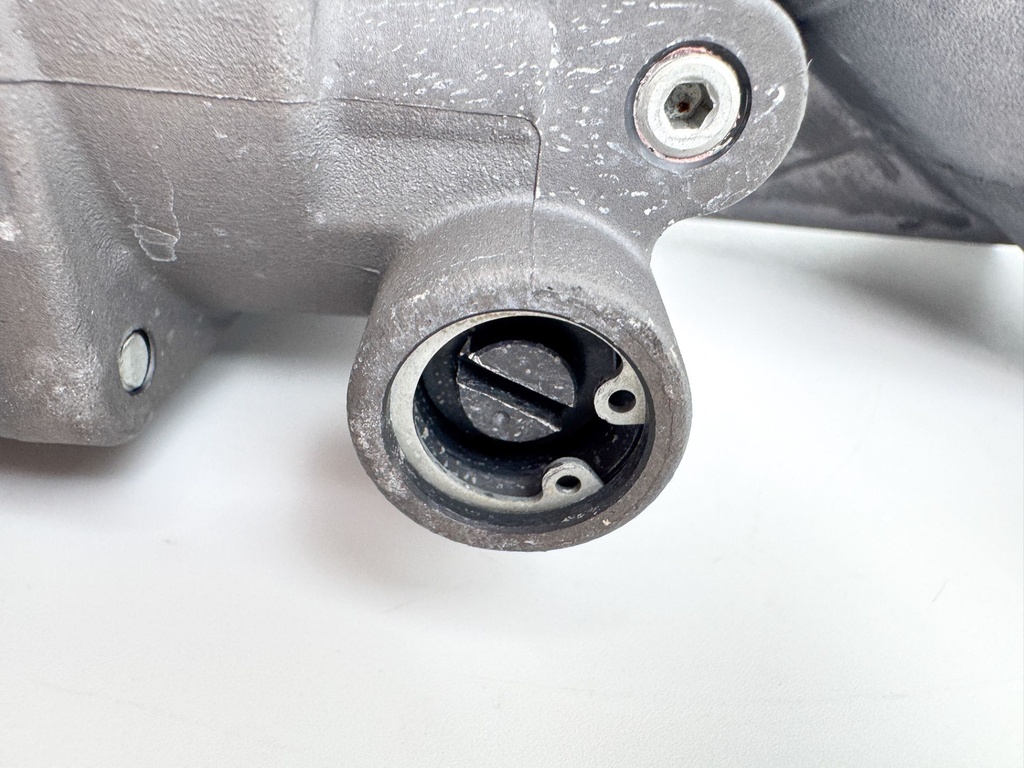 Honda 115 135 150 HP Power Trim Tilt Unit OEM 56000-ZY6-063 Fits BF135 BF150