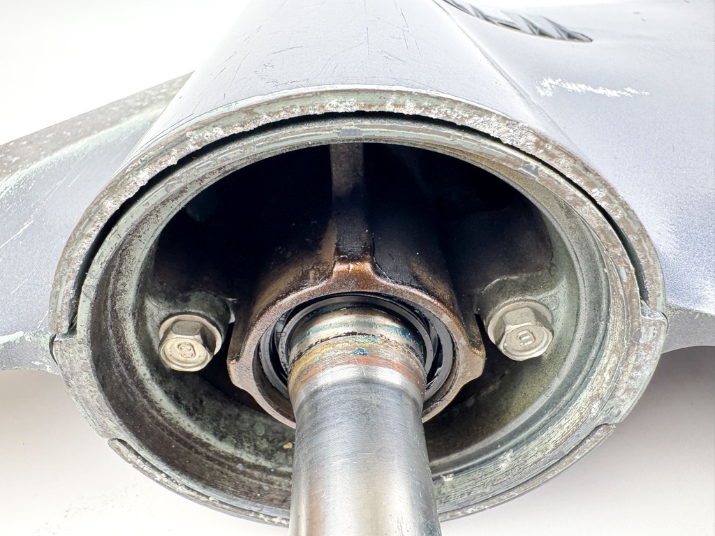 Yamaha 200 225 HP 4 Stroke 30" XXL Lower Unit Gear Case RH Ready To Install