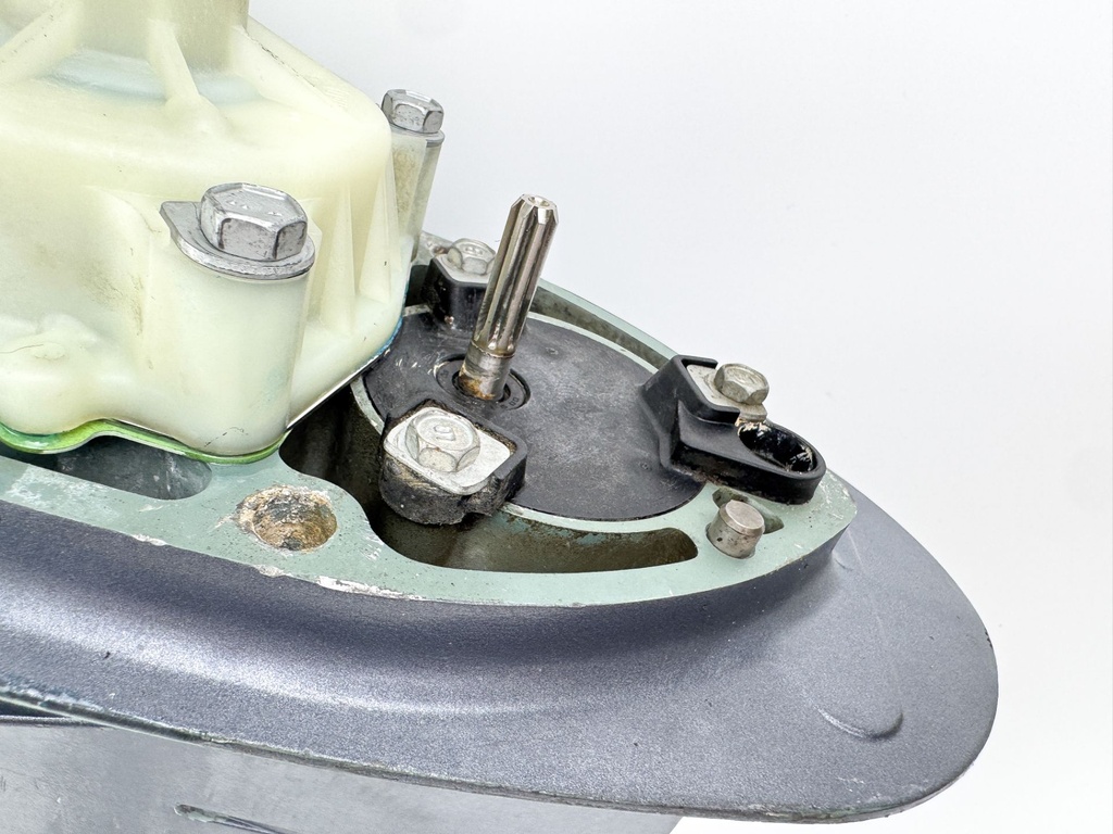 Yamaha 200 225 HP 4 Stroke 30" XXL Lower Unit Gear Case RH Ready To Install