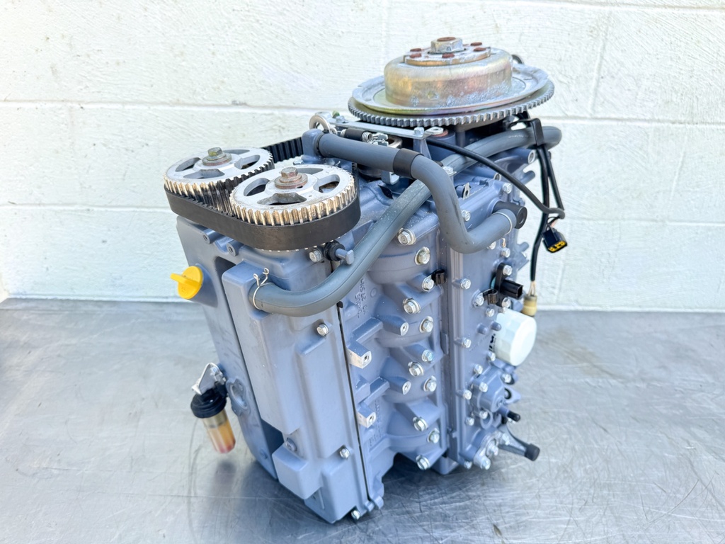 2001 - 2004 Yamaha F 80 90 100 HP 4 Stroke Outboard Powerhead Crankcase Assembly