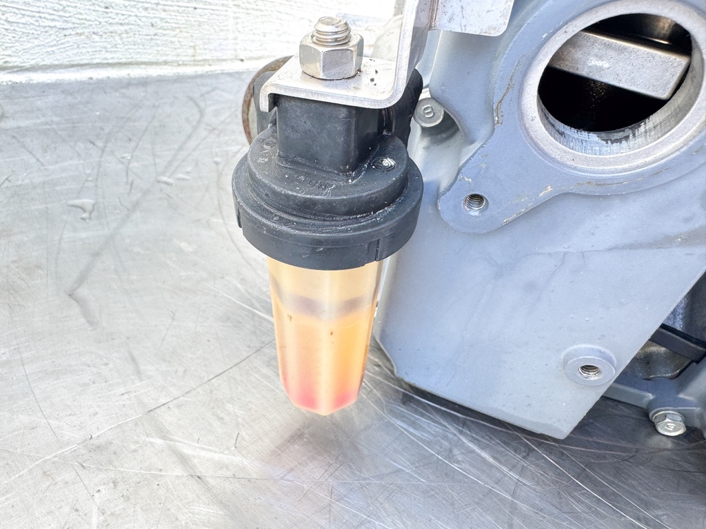 2001 - 2004 Yamaha F 80 90 100 HP 4 Stroke Outboard Powerhead Crankcase Assembly