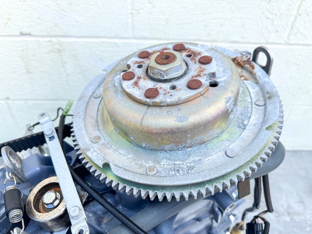 2001 - 2004 Yamaha F 80 90 100 HP 4 Stroke Outboard Powerhead Crankcase Assembly