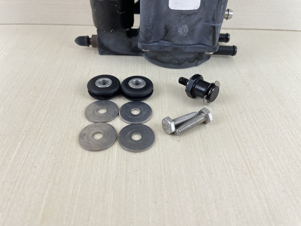 2007 Evinrude Etec 90HP 2 Stroke Outboard VST Vapor Separator Assembly 5006085