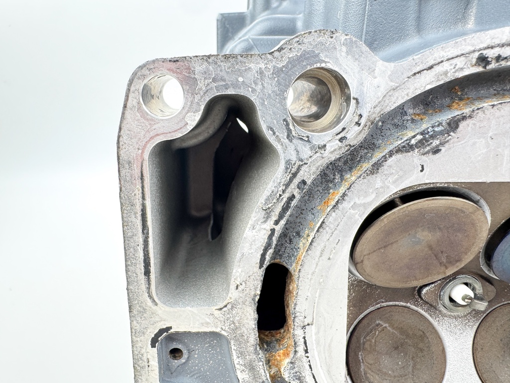 Yamaha 150HP 4 Stroke Outboard Cylinder Head Complete 63P-W009A-02-9S 04-07