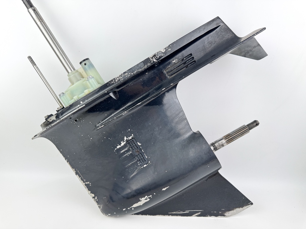 2004 + Yamaha 150HP 4 Stroke 25" XL Lower Unit Gear Case 63P-45300-17-8D RH SEI