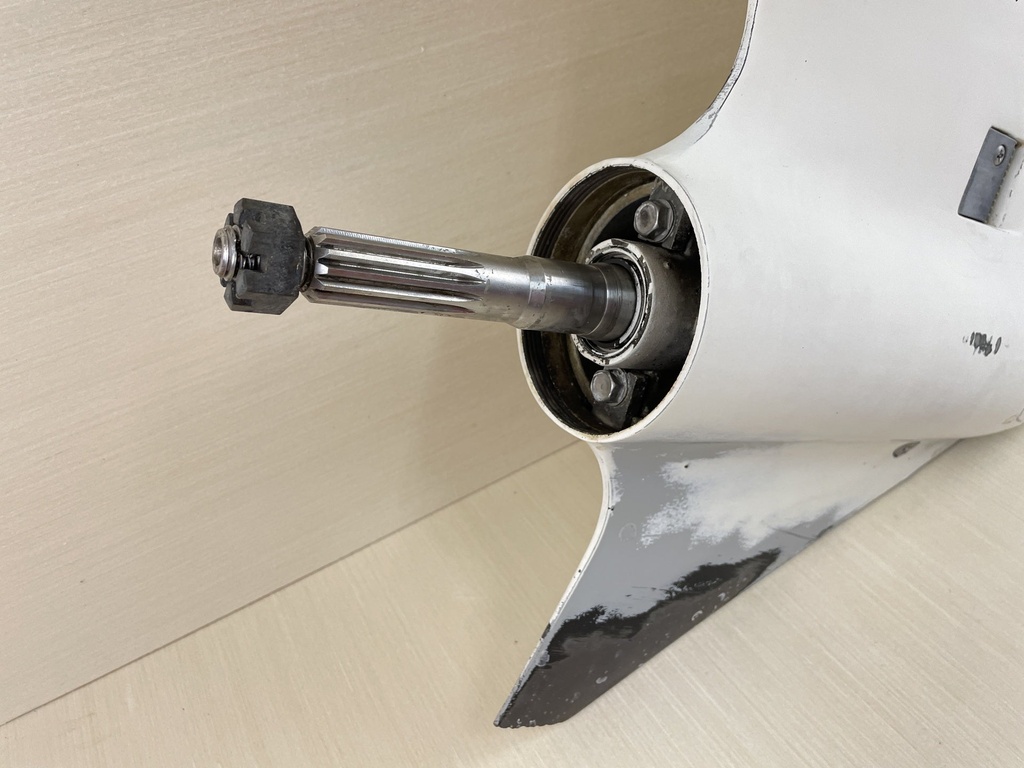 2007 Evinrude Etec 90HP 2 Stroke Outboard 20" L Lower Unit Gear Case RH 5009296