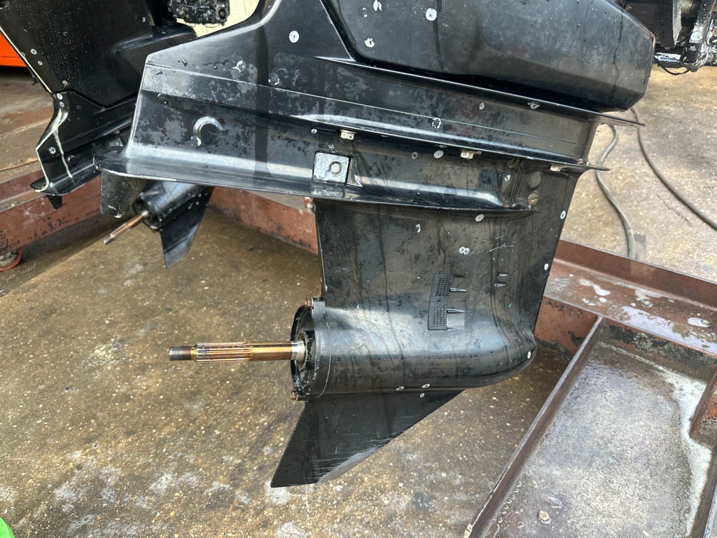 Suzuki 200 225 250 lower unit