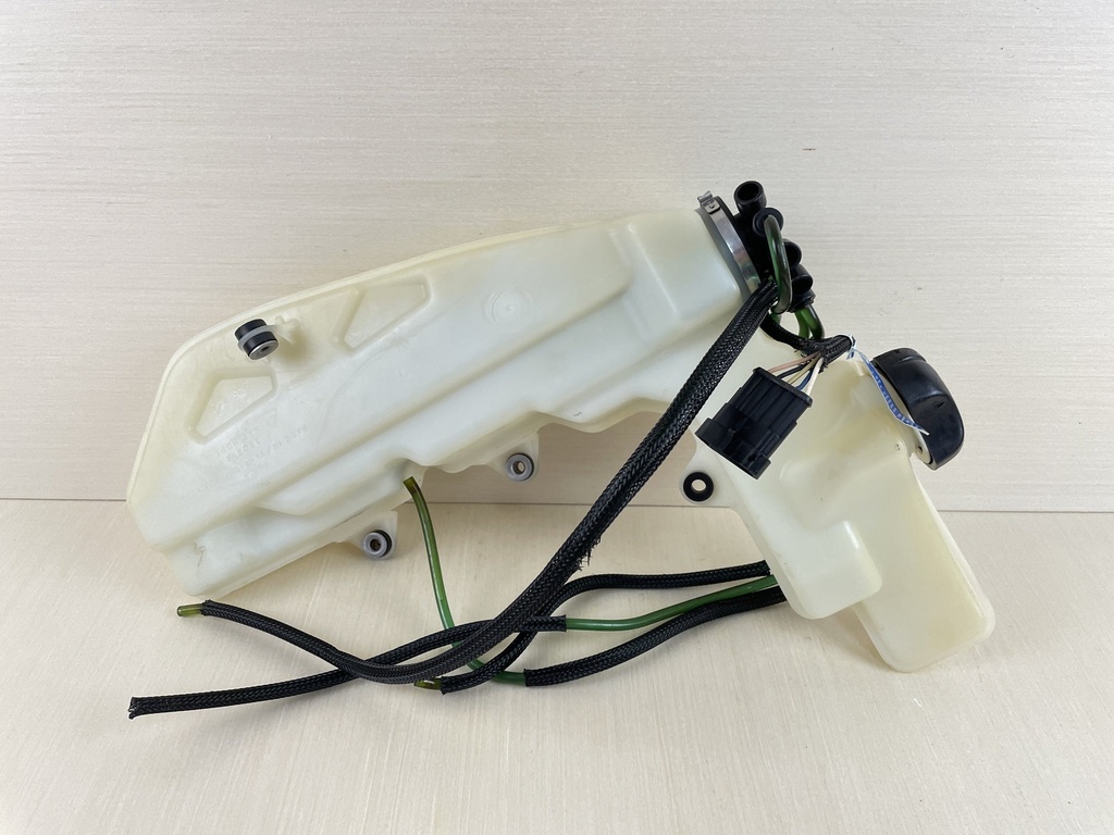 2007 Evinrude Etec 90HP 2 Stroke Outboard Oil Tank Reservoir & Pump Assembly 5007253