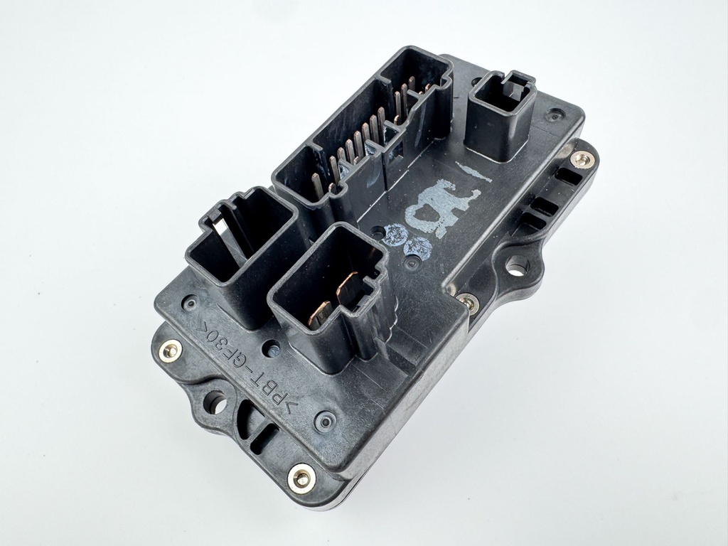 2005 Yamaha 150 HP 4 Stroke Outboard Fuse Box 63P-82170-00-00 OEM