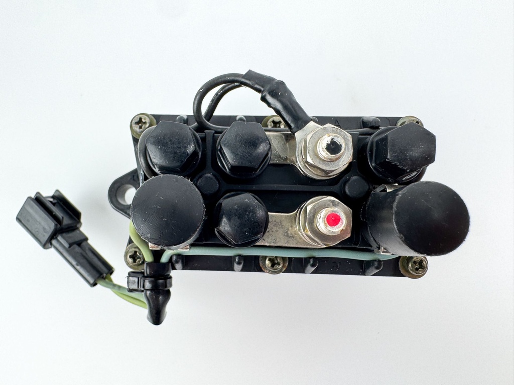 2005 Yamaha 150 HP 4 Stroke Outboard Trim Tilt Relay 63P-81950-00-00 OEM