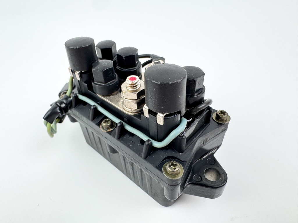 2005 Yamaha 150 HP 4 Stroke Outboard Trim Tilt Relay 63P-81950-00-00 OEM