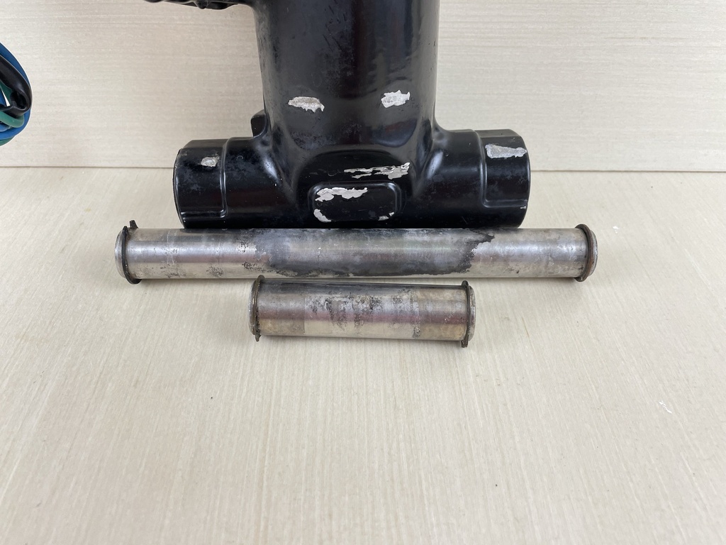 Evinrude Etec 70 90 115 130 HP Outboard Trim & Tilt Assembly 5005756 5008949