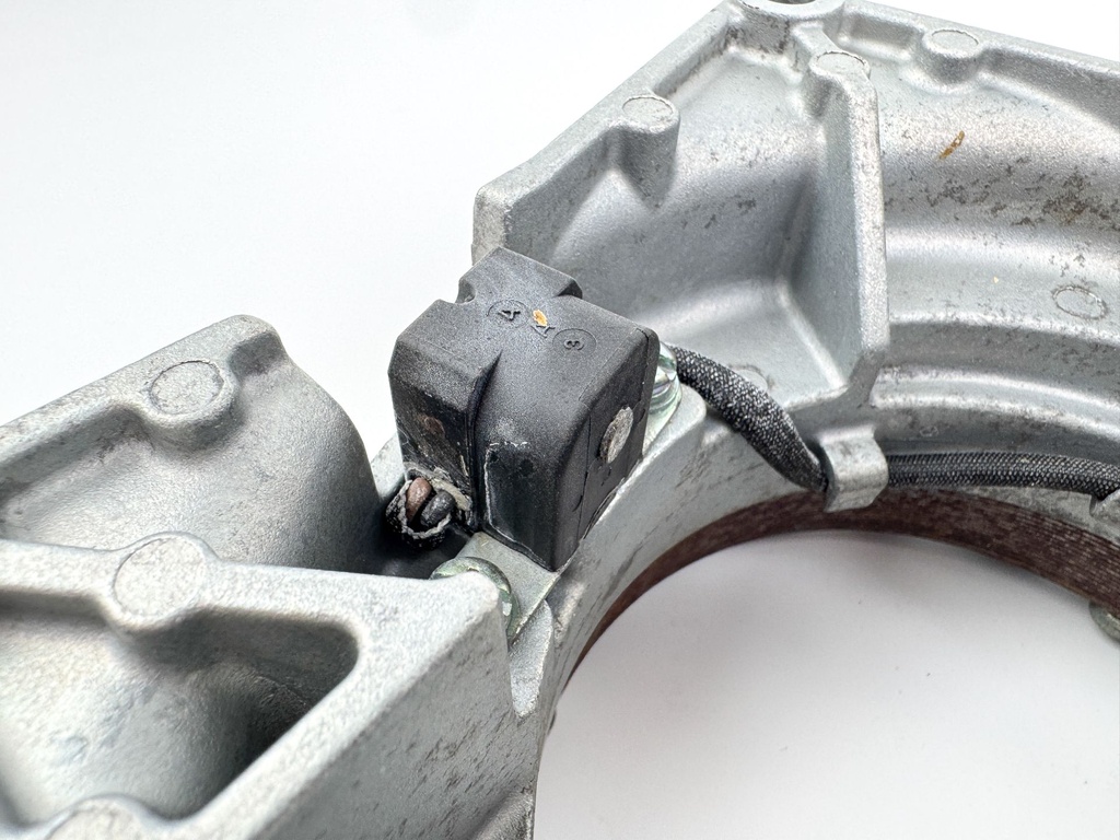 2005 Yamaha 150 HP 4 Stroke Outboard Coil Pulser Base Stator Assembly 63P-81460-00-00 OEM