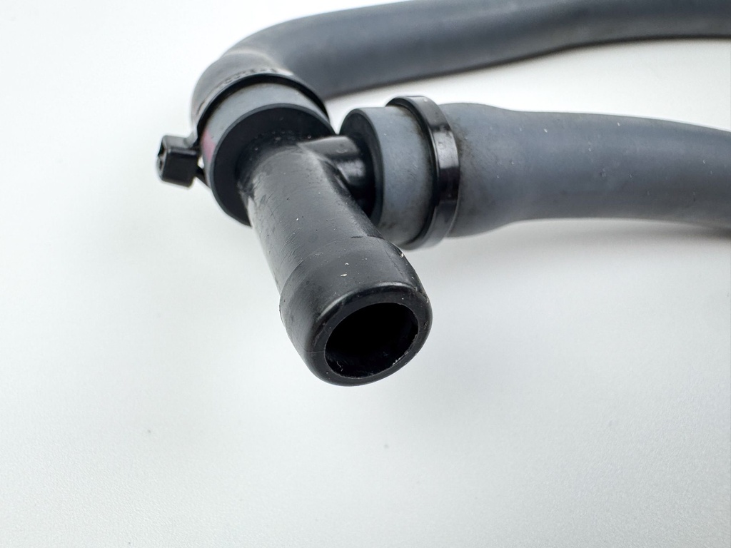 2005 Yamaha 150 HP 4 Stroke Outboard Fuel Pump 63P-24410-00-00 Tested