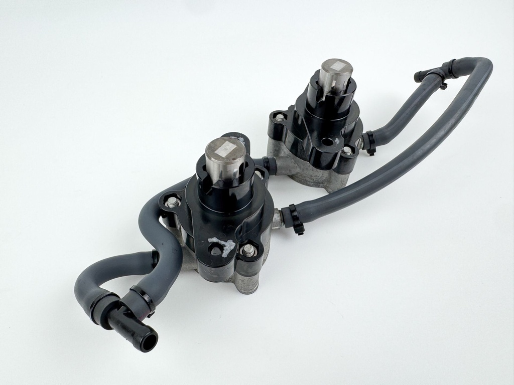 2005 Yamaha 150 HP 4 Stroke Outboard Fuel Pump 63P-24410-00-00 Tested