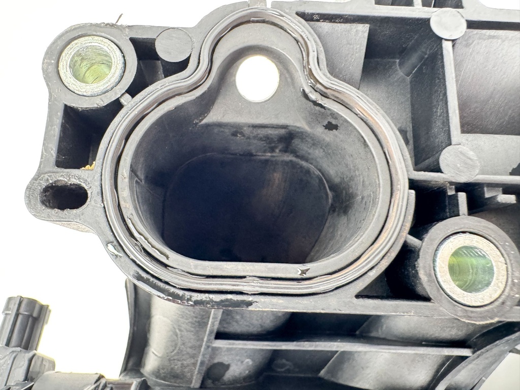 2005 Yamaha 150 HP 4 Stroke Outboard Throttle Body Assembly 63P-14200-00-00 OEM