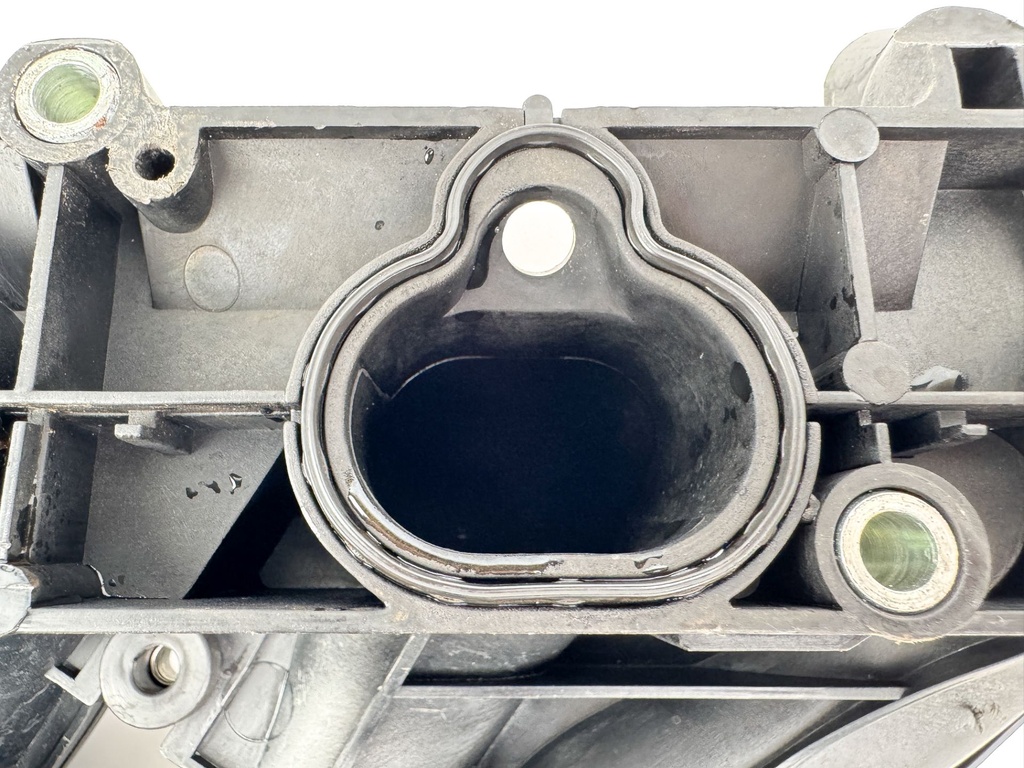 2005 Yamaha 150 HP 4 Stroke Outboard Throttle Body Assembly 63P-14200-00-00 OEM