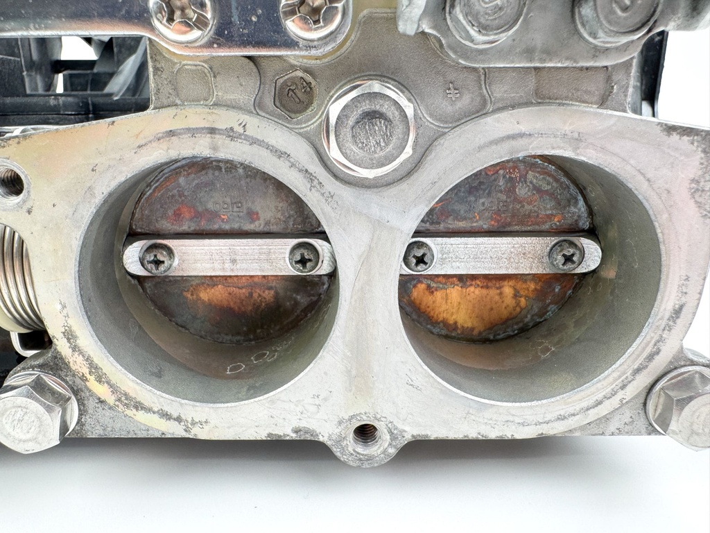 2005 Yamaha 150 HP 4 Stroke Outboard Throttle Body Assembly 63P-14200-00-00 OEM