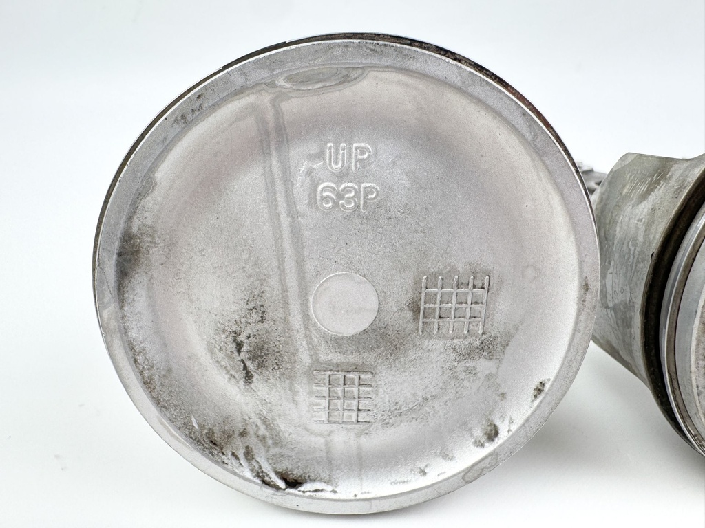 2005 Yamaha 150 HP 4 Stroke Outboard Piston & Connecting Rod Set 63P-W1164-00-00 OEM