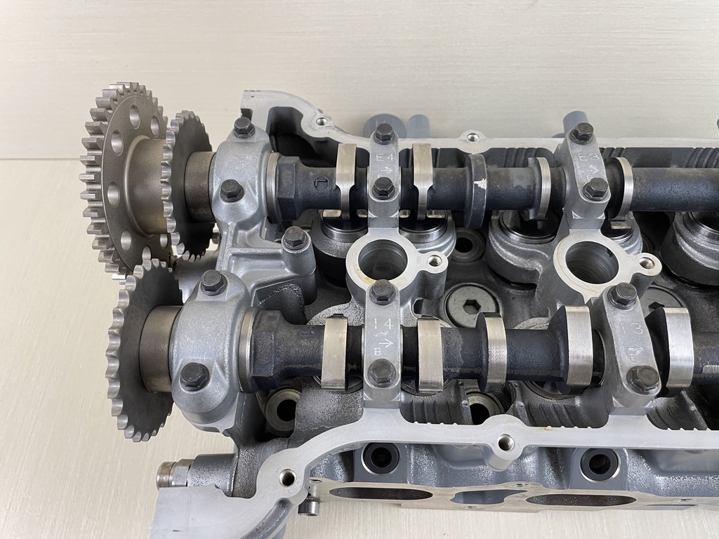 2008 Suzuki 115HP DF115 4 Stroke Outboard Cylinder Head Complete 11100-90J11