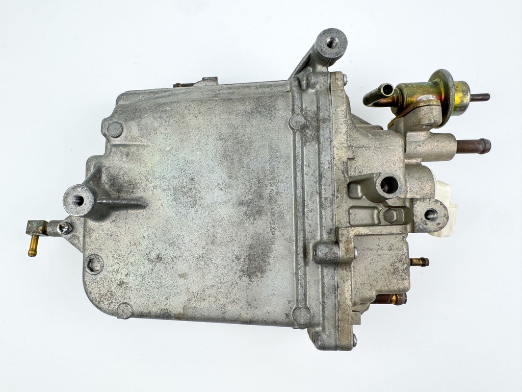 2005 Yamaha 150 HP 4 Stroke Outboard VST Float Chamber Assembly 63P-14180-00-00 OEM