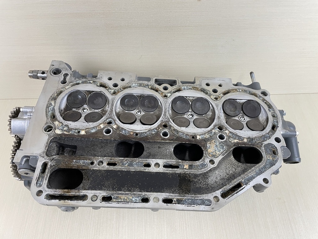 2008 Suzuki 115HP DF115 4 Stroke Outboard Cylinder Head Complete 11100-90J11