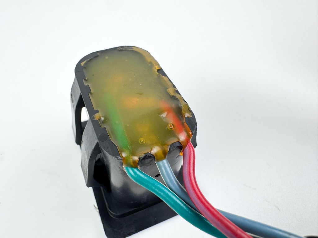 2006 Mercury 275 HP 4 Stroke Outboard Trim Switch 896620001 OEM