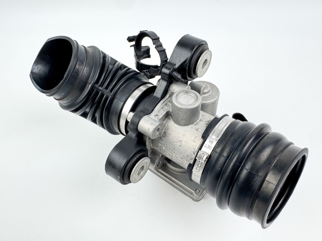 2006 Mercury 275 HP 4 Stroke Outboard Electronic Boost Valve 884408A07 OEM