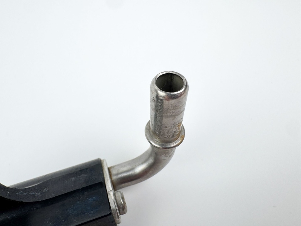 2006 Mercury 275 HP 4 Stroke Outboard Fuel Injector Set W/ Rail 8M0006027 OEM