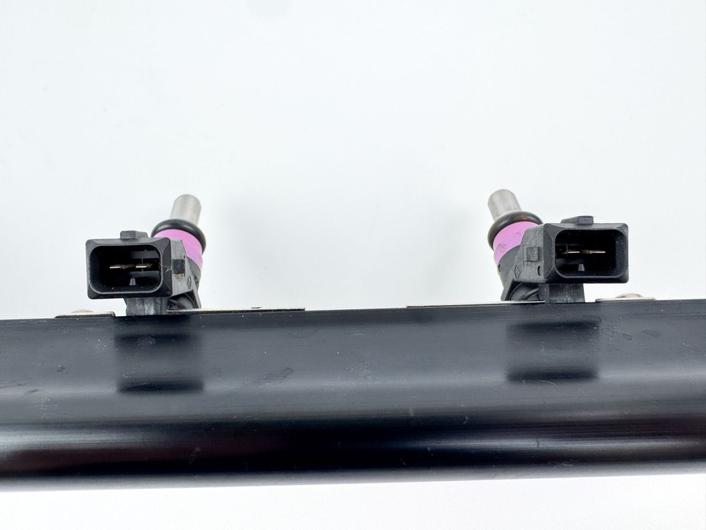 2006 Mercury 275 HP 4 Stroke Outboard Fuel Injector Set W/ Rail 8M0006027 OEM