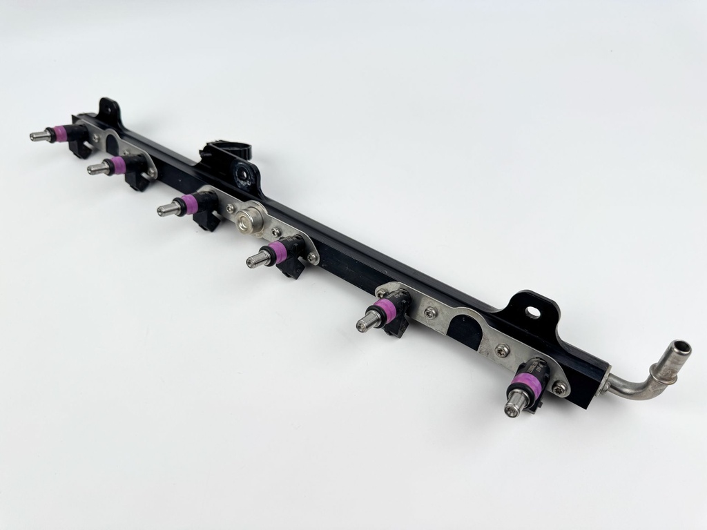 2006 Mercury 275 HP 4 Stroke Outboard Fuel Injector Set W/ Rail 8M0006027 OEM