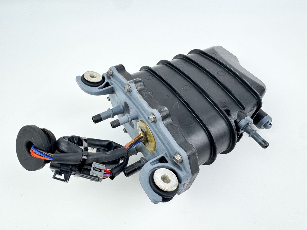 2006 Mercury 275 HP 4 Stroke Outboard FSM Fuel Supply Module 880596T02 OEM