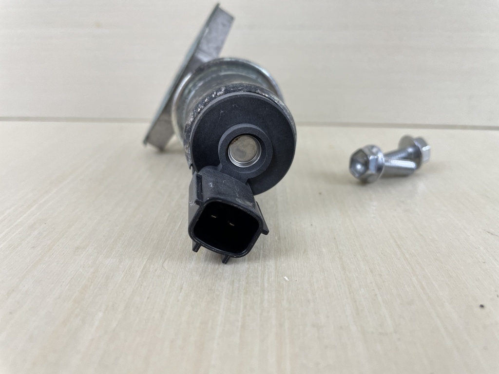 2008 Suzuki 115HP 4 Stroke Outboard IAC Idle Air Control Valve 18137-77E00