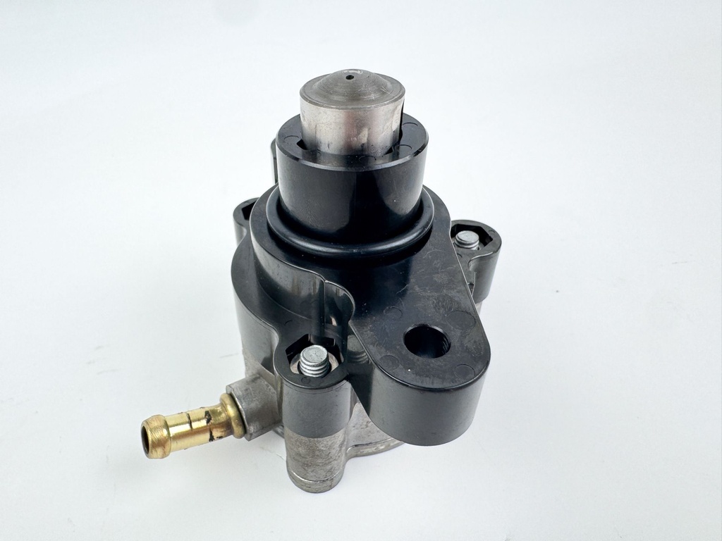 2003 Yamaha 90 HP 4 Stroke Outboard Fuel Pump 68V-24410-00-00 OEM