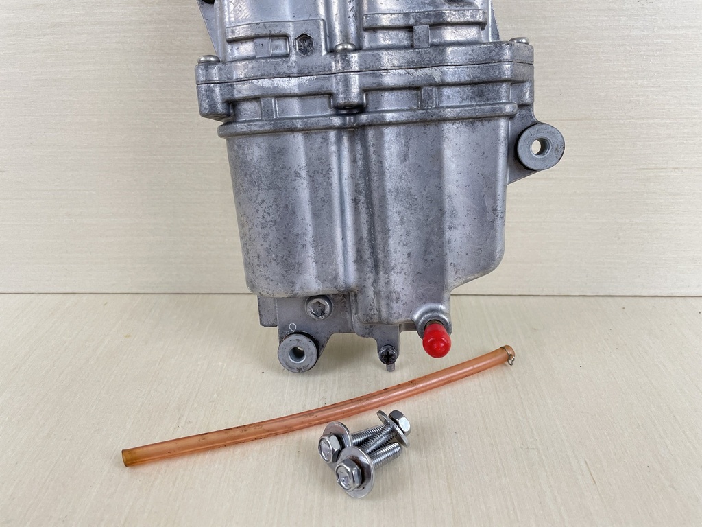 2008 Suzuki 115HP 4 Stroke Outboard VST Fuel Vapor Separator Tank 15600-90J01