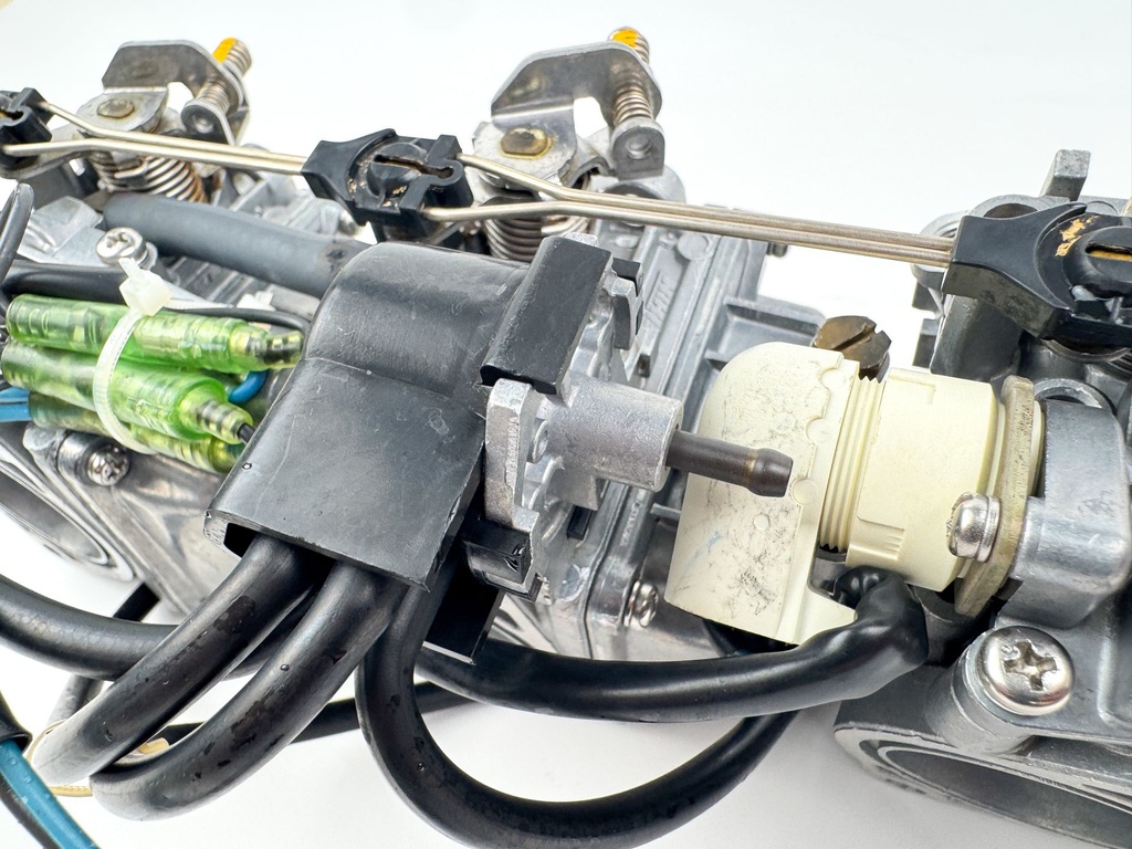 03-04 Yamaha 90HP 4 Stroke Outboard  1 2 3 4 Carburetor Set Of 4 - Good Condition