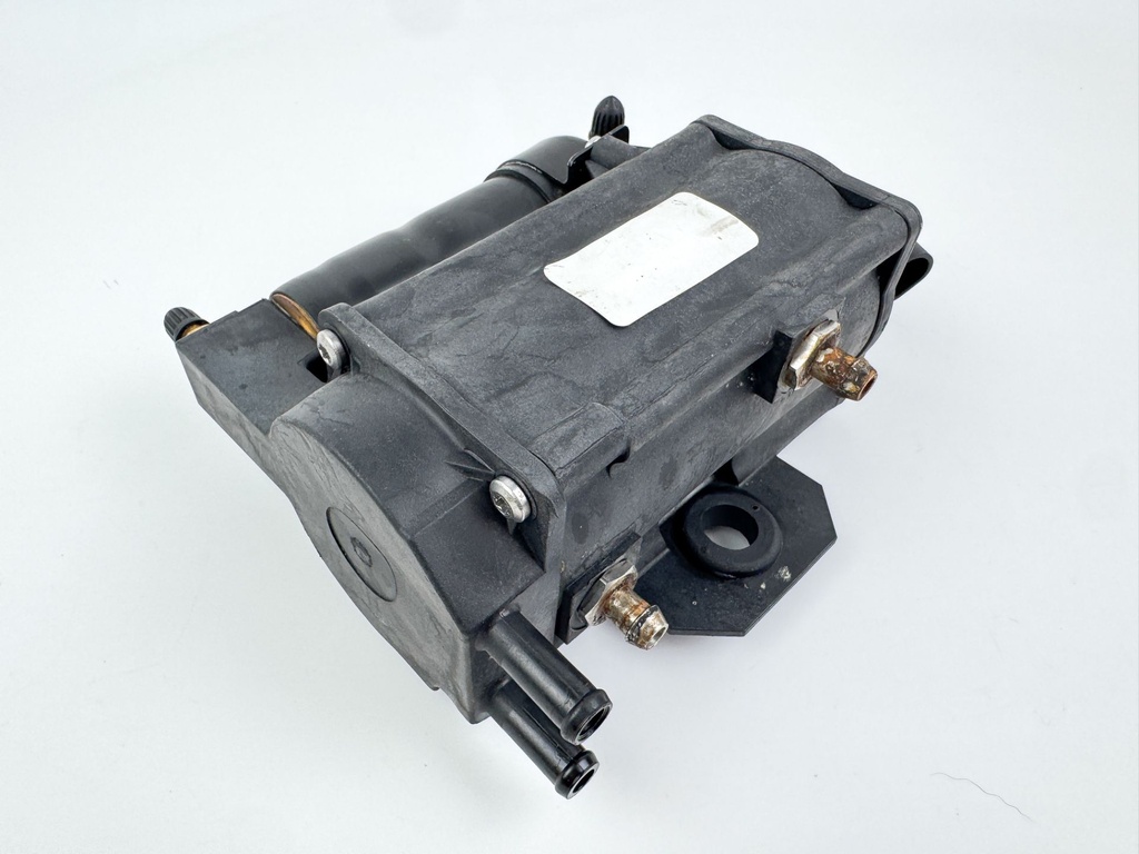 2010 Evinrude 250 HP 2 Stroke Outboard Vapor Separator Tank VST 5006063 OEM