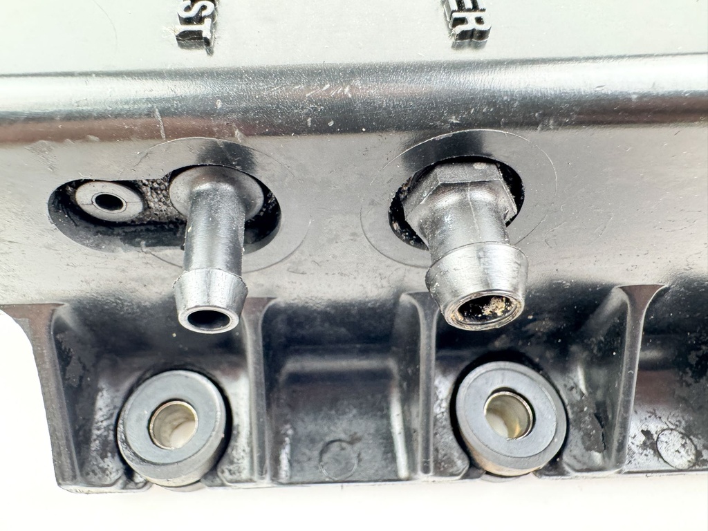 2010 Evinrude 250 HP 2 Stroke Outboard Engine Control Unit ECU EMM 0587048 OEM