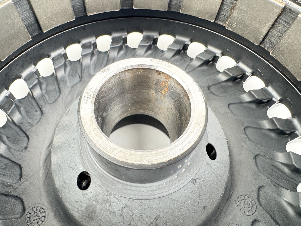 Evinrude Etec 2 Stroke Outboard 225 250 300 HP Flywheel 0586814