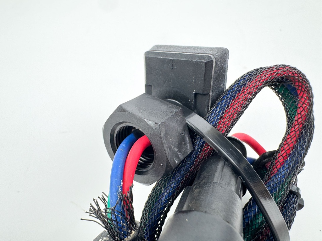 2010 Evinrude 250 HP 2 Stroke Outboard Trim Switch 0586789 OEM