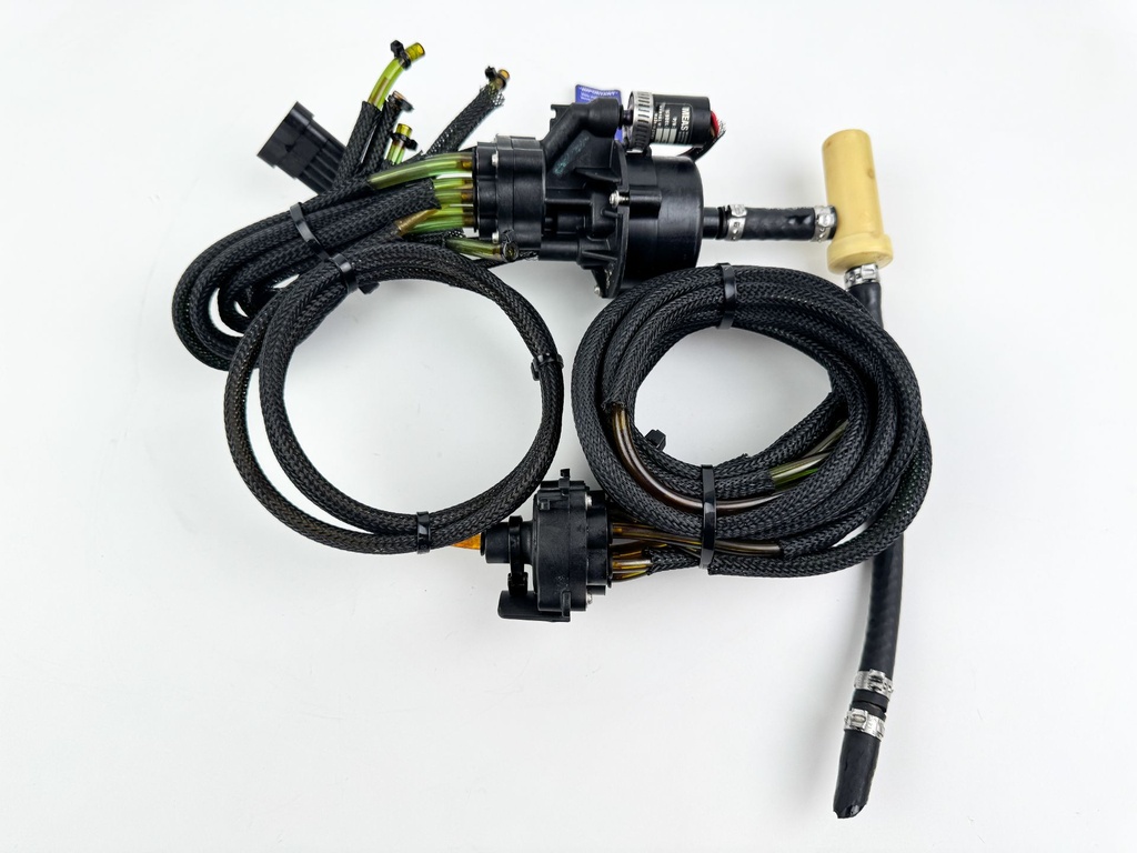 2010 Evinrude 250 HP 2 Stroke Outboard Oil Pump 5007849 OEM