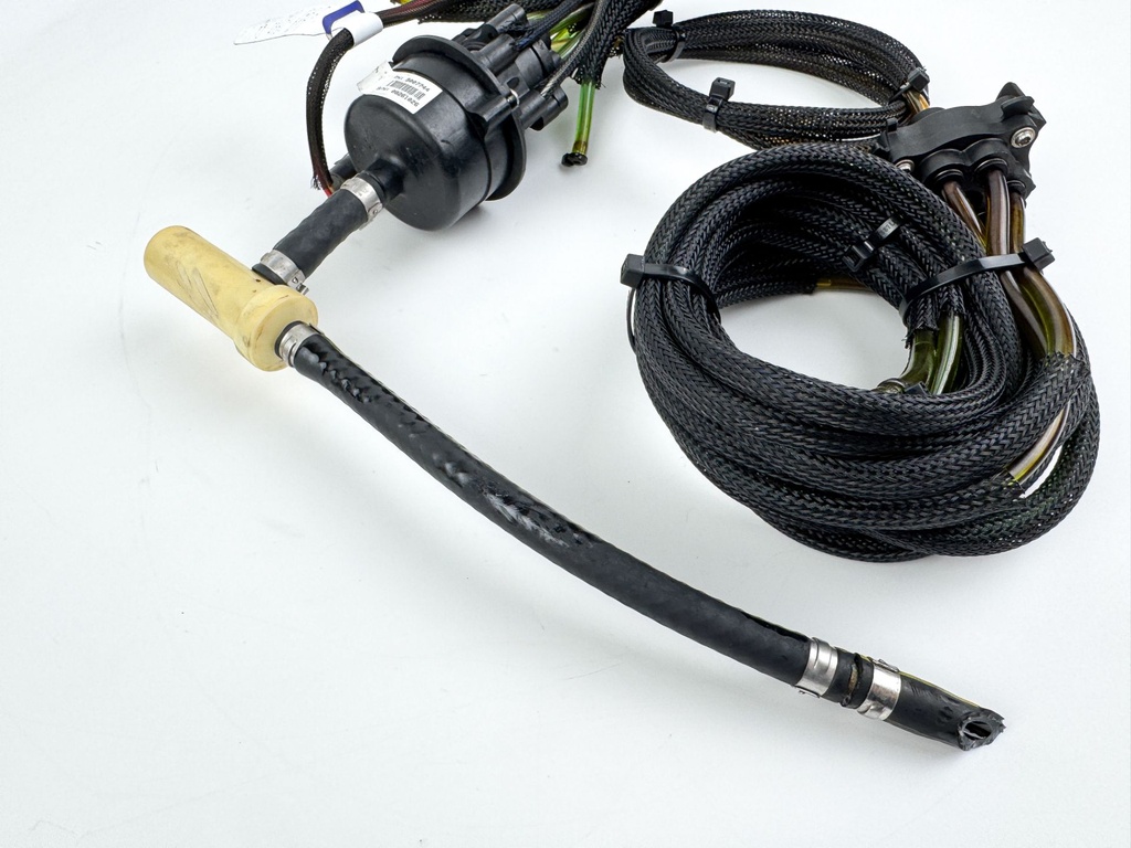 2010 Evinrude 250 HP 2 Stroke Outboard Oil Pump 5007849 OEM